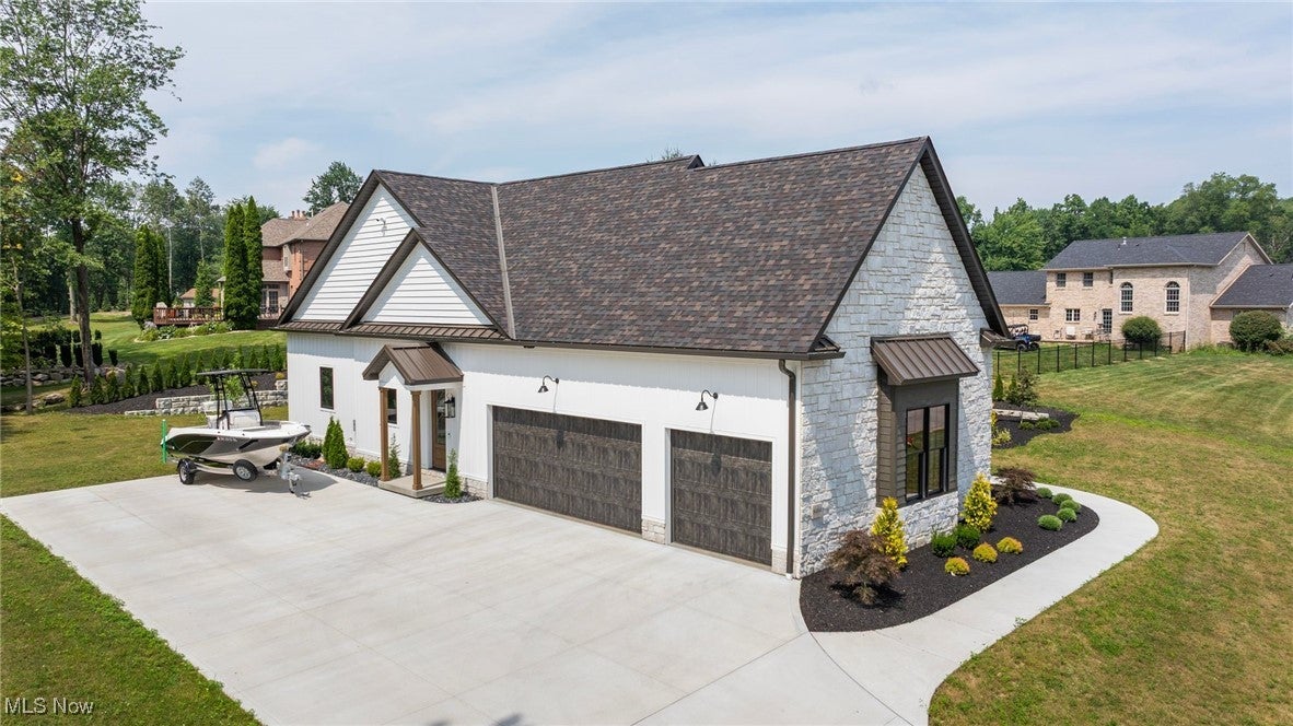 Poland, Ohio, 44514, United States, 4 Bedrooms Bedrooms, ,3 BathroomsBathrooms,Residential,For Sale,1982790