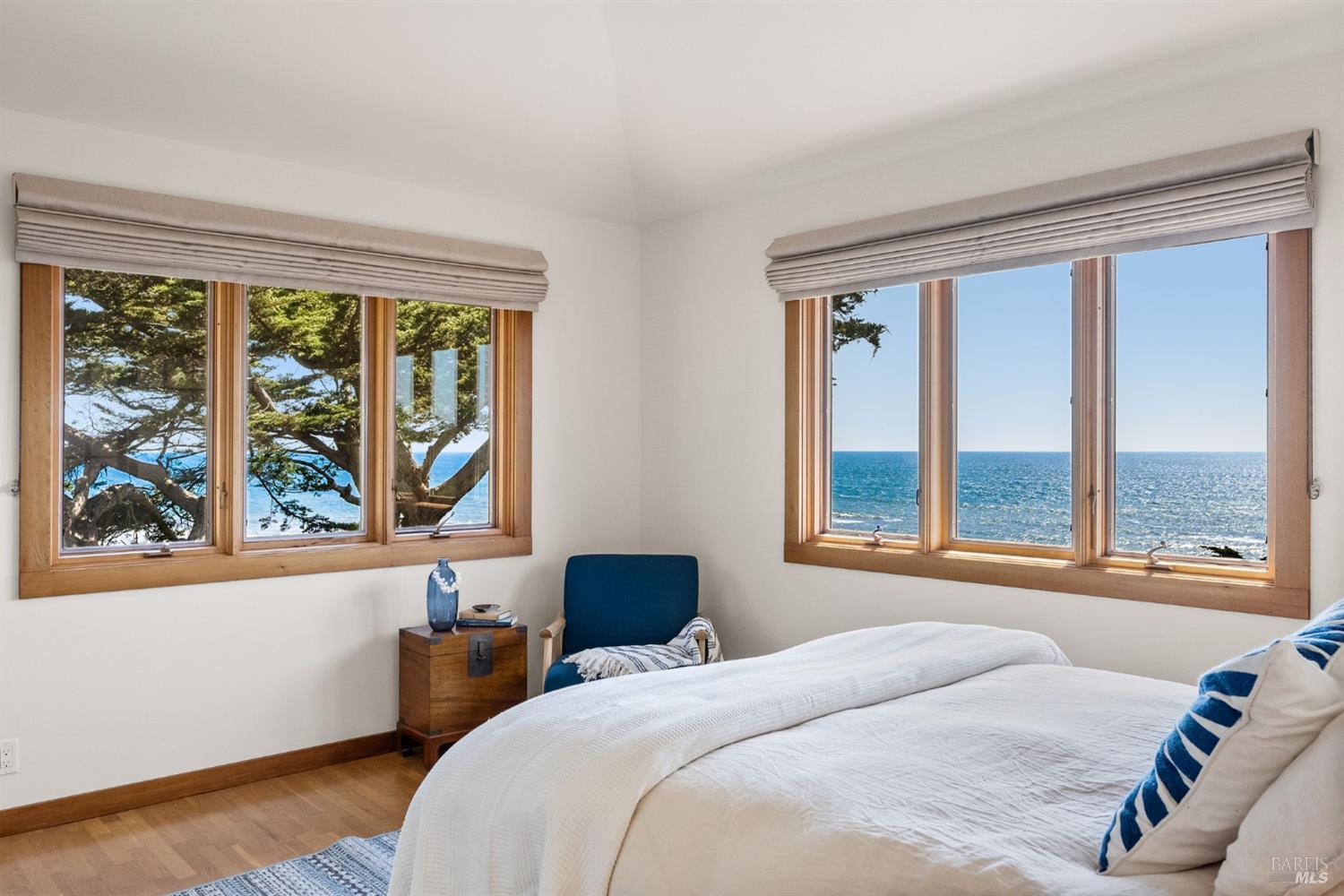 Bolinas, California, 94924, United States, 2 Bedrooms Bedrooms, ,3 BathroomsBathrooms,Residential,For Sale,1906337