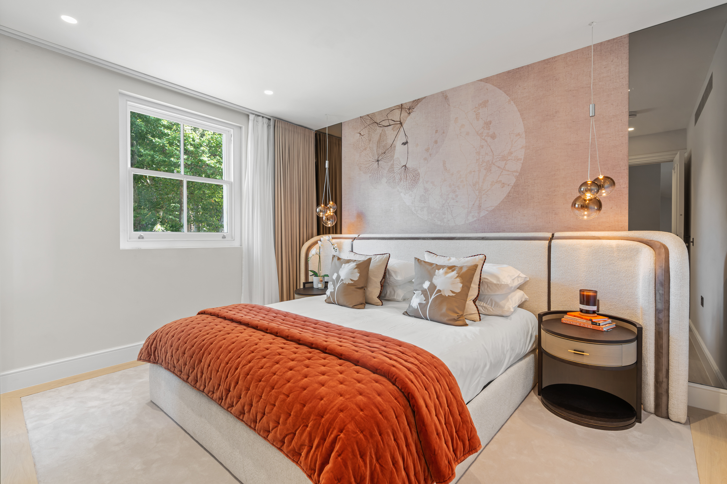  A Newly Refurbished Three-Bedroom Mews Home In Kensington - 物件實景