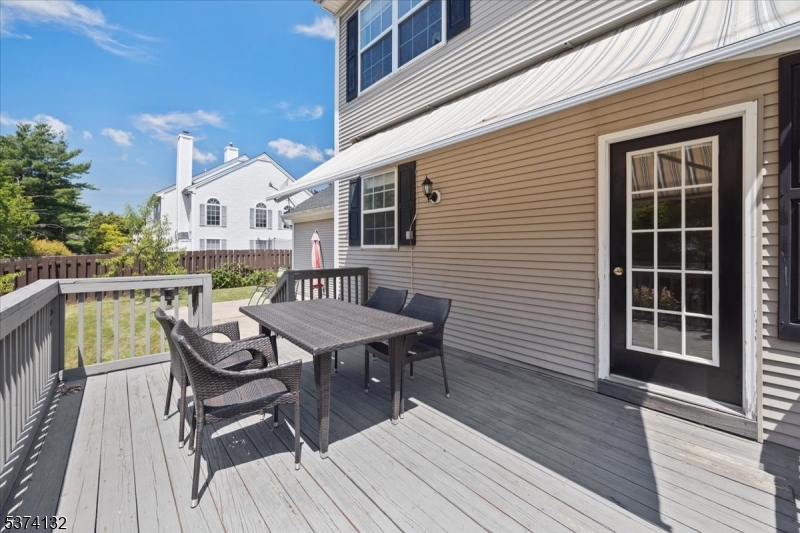 Branchburg Twp., New Jersey, 08876, United States, 3 Bedrooms Bedrooms, ,3 BathroomsBathrooms,Residential,For Sale,1903879