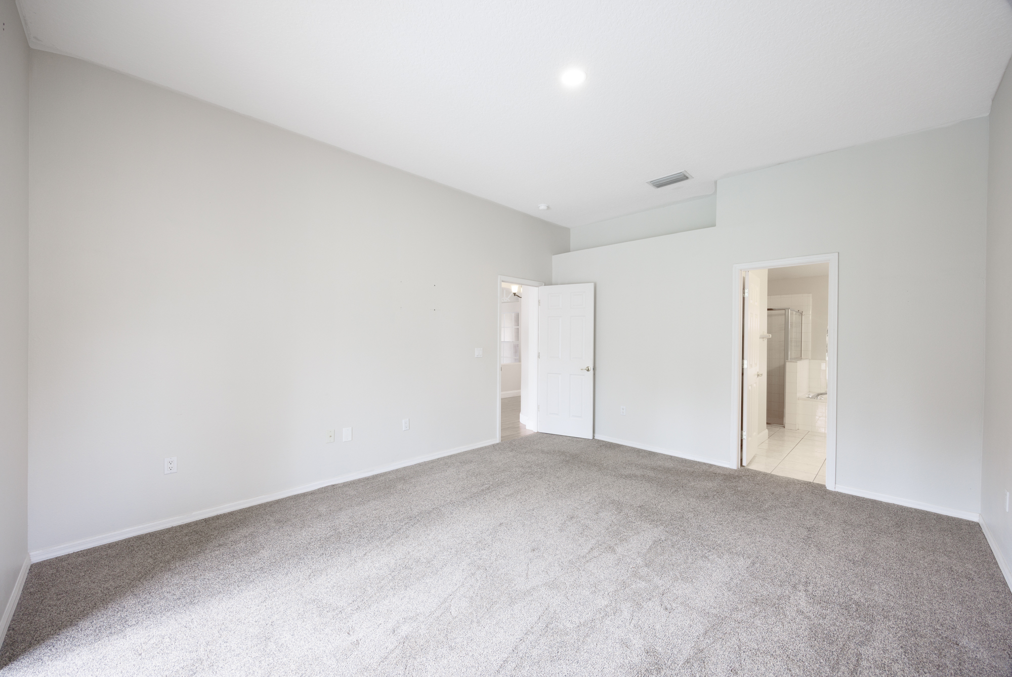 Tampa, Florida, 33647, United States, 4 Bedrooms Bedrooms, ,3 BathroomsBathrooms,Residential,For Sale,1982962