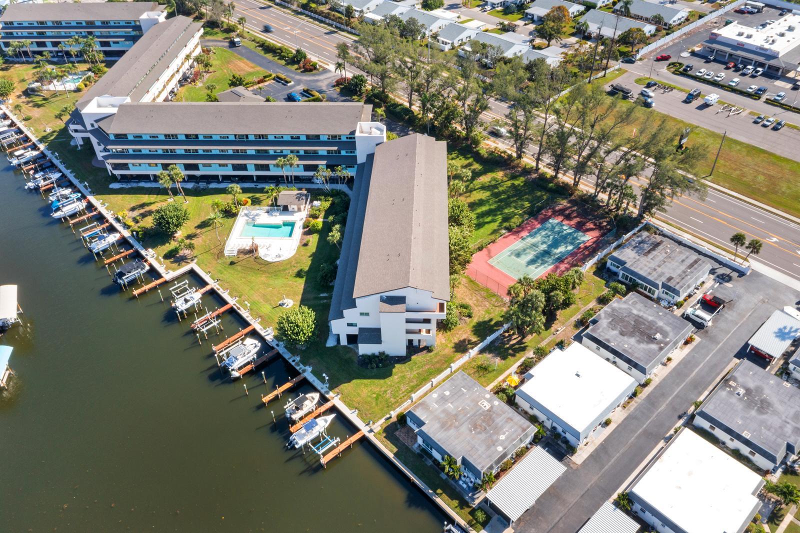 Bradenton, Florida, 34210, United States, 3 Bedrooms Bedrooms, ,3 BathroomsBathrooms,Residential,For Sale,2001185