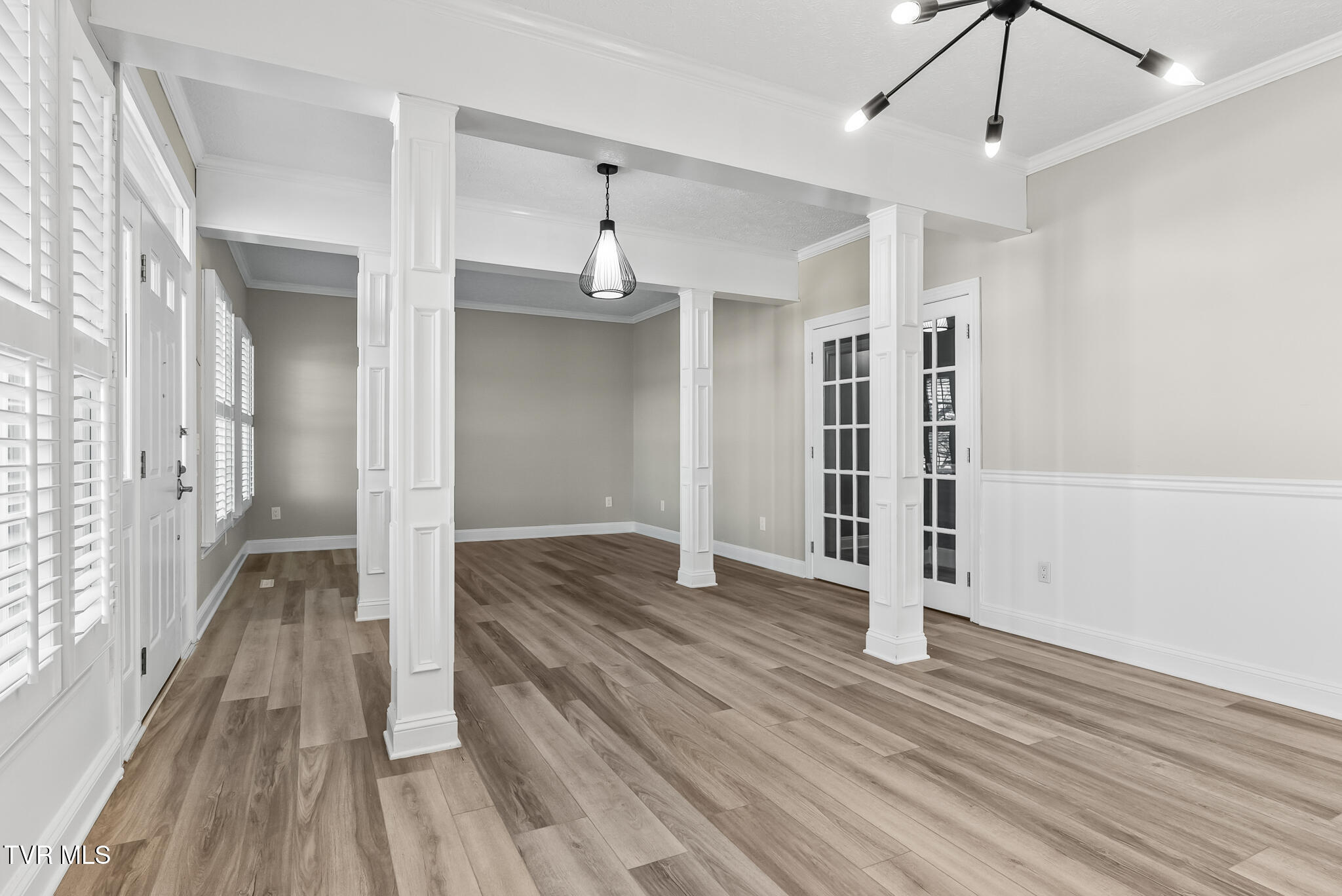 Wytheville, Virginia, 24382, United States, 4 Bedrooms Bedrooms, ,3 BathroomsBathrooms,Residential,For Sale,2005491