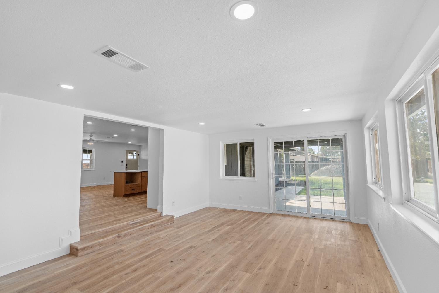 Merced, California, 95348, United States, 4 Bedrooms Bedrooms, ,2 BathroomsBathrooms,Residential,For Sale,2007840