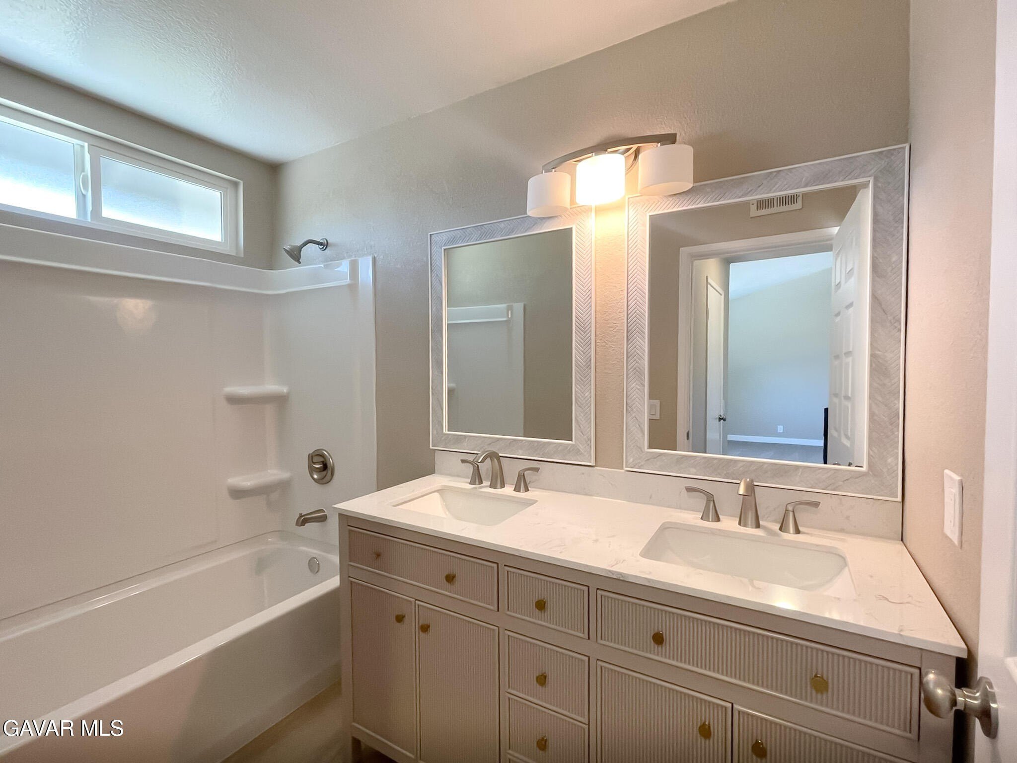 Lancaster, California, 93536, United States, 5 Bedrooms Bedrooms, ,3 BathroomsBathrooms,Residential,For Sale,1921433