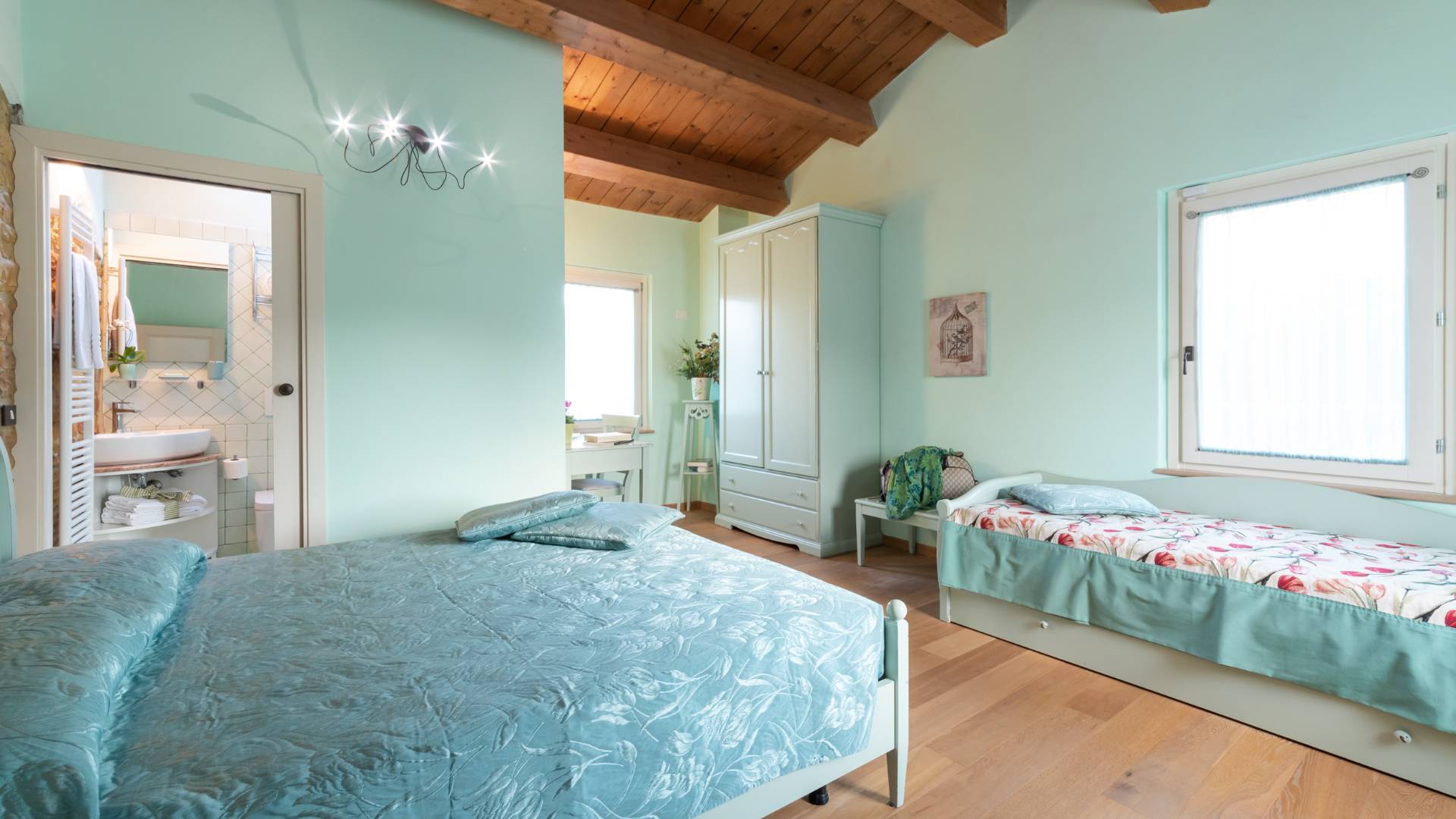 Fossombrone, Pesaro e Urbino, 61034, IT, 6 Bedrooms Bedrooms, ,10 BathroomsBathrooms,Residential,For Sale,1986512