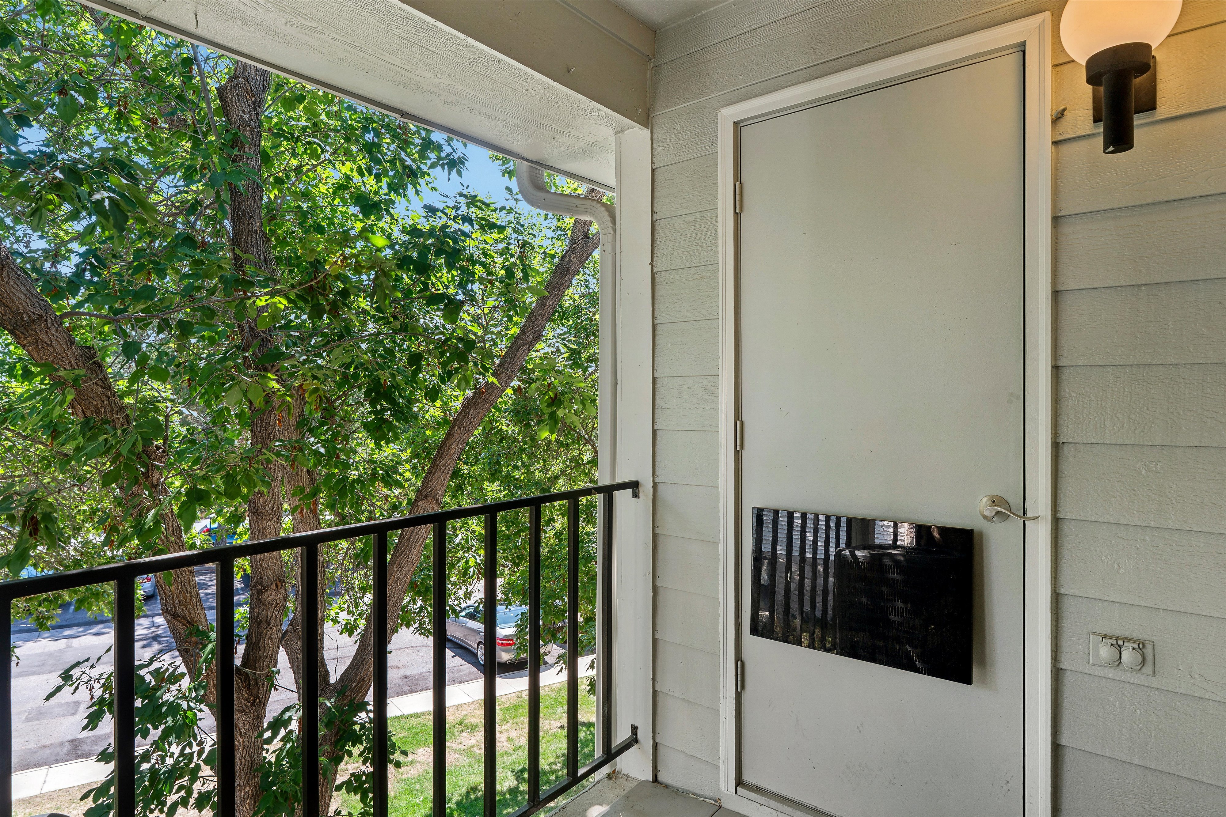 Move right in and start enjoying everything that Littleton has to offer - 物件實景