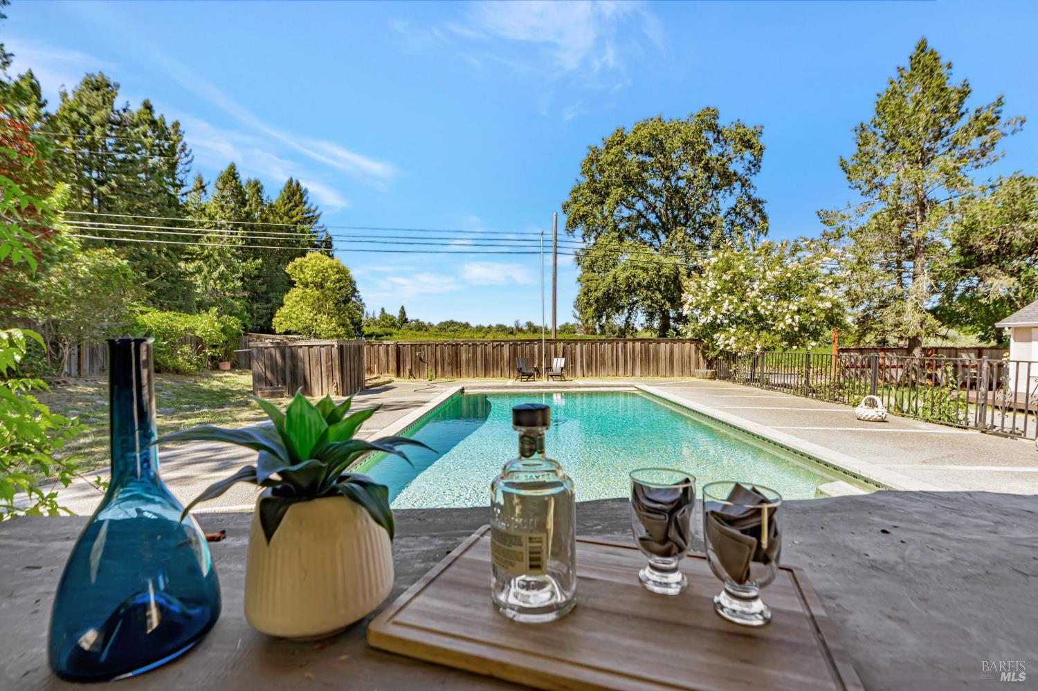 Graton, California, 95444, United States, 2 Bedrooms Bedrooms, ,2 BathroomsBathrooms,Residential,For Sale,1940387