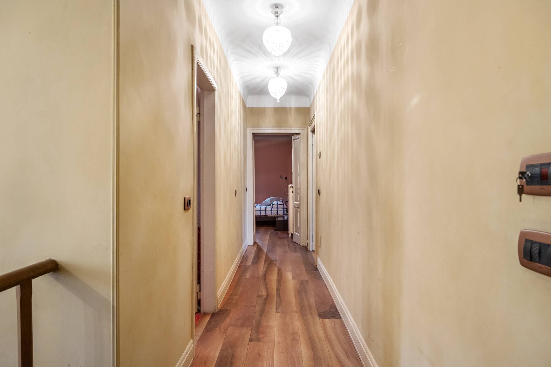 Varese, Varese, 21100, IT, 8 Bedrooms Bedrooms, ,8 BathroomsBathrooms,Residential,For Sale,1796784