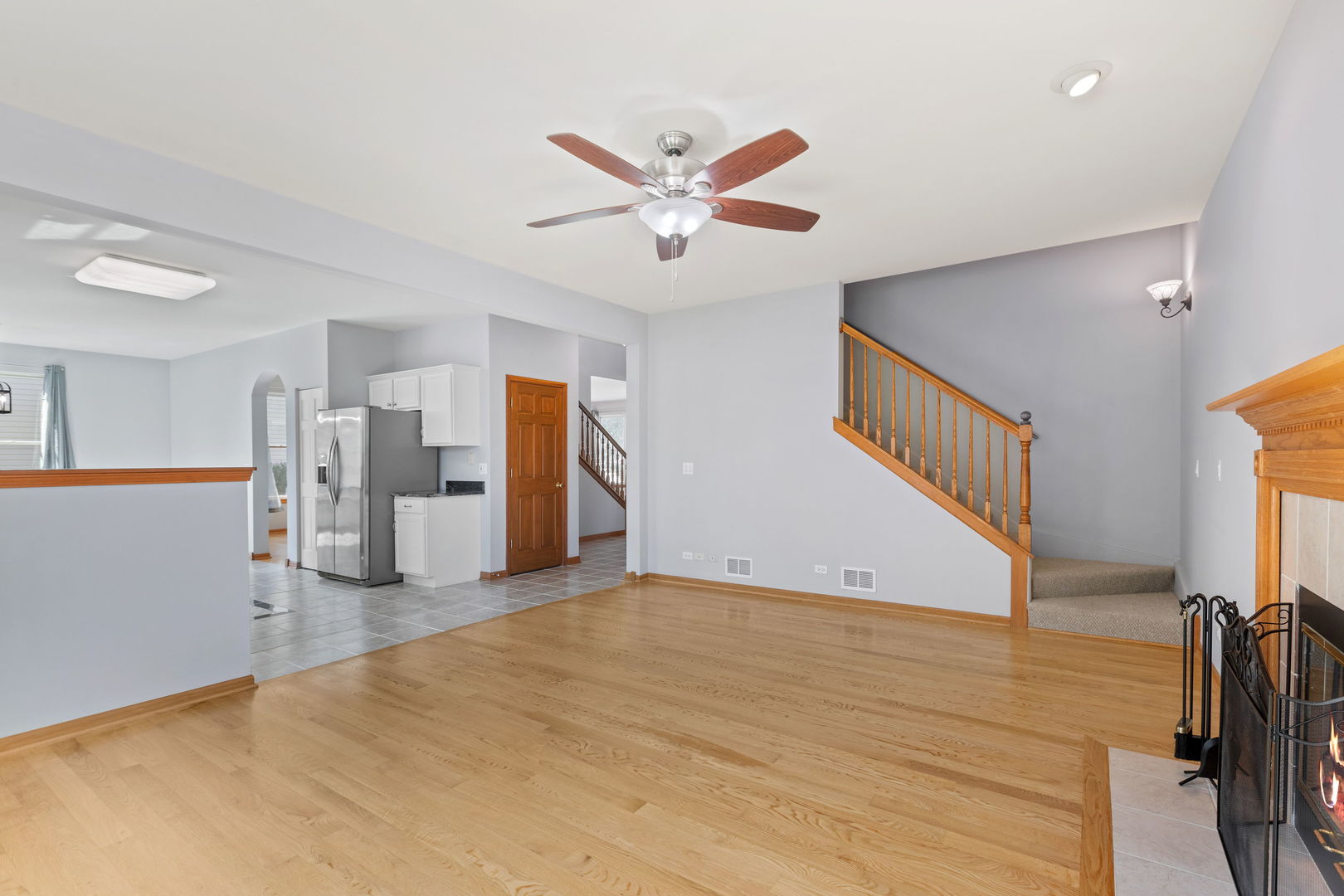 Sugar Grove, Illinois, 60554, United States, 5 Bedrooms Bedrooms, ,4 BathroomsBathrooms,Residential,For Sale,1949761
