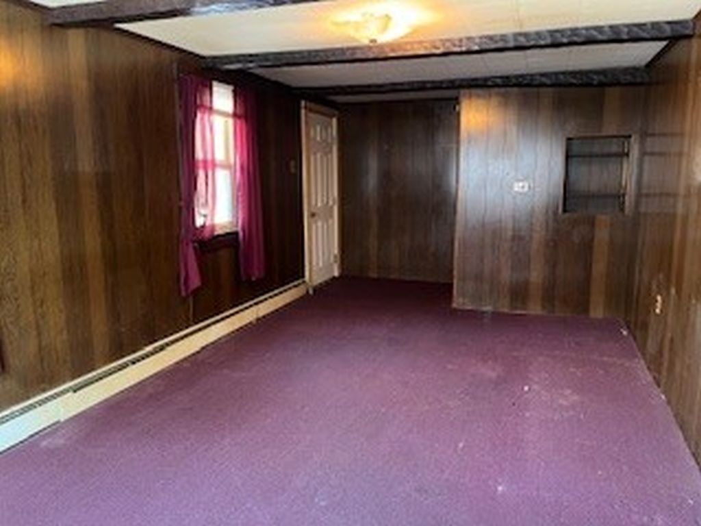 Portsmouth, New Hampshire, 03901, United States, 3 Bedrooms Bedrooms, ,1 BathroomBathrooms,Residential,For Sale,2005632