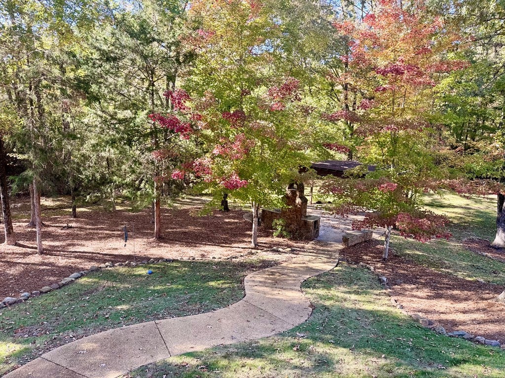 OXFORD, Mississippi, 38655, United States, 6 Bedrooms Bedrooms, ,4 BathroomsBathrooms,Residential,For Sale,1991856