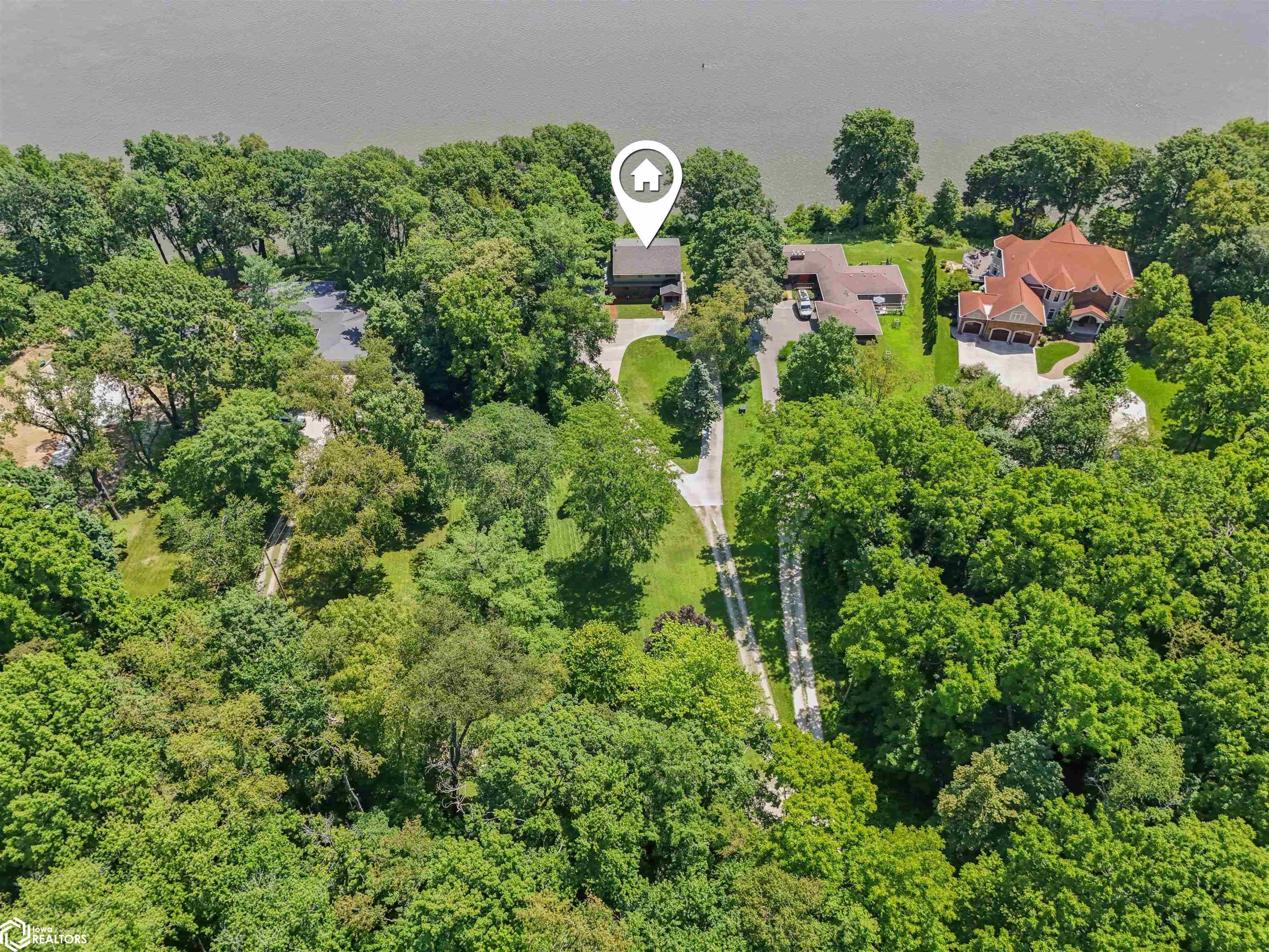 Burlington, Iowa, 52601, United States, 3 Bedrooms Bedrooms, ,3 BathroomsBathrooms,Residential,For Sale,1879200