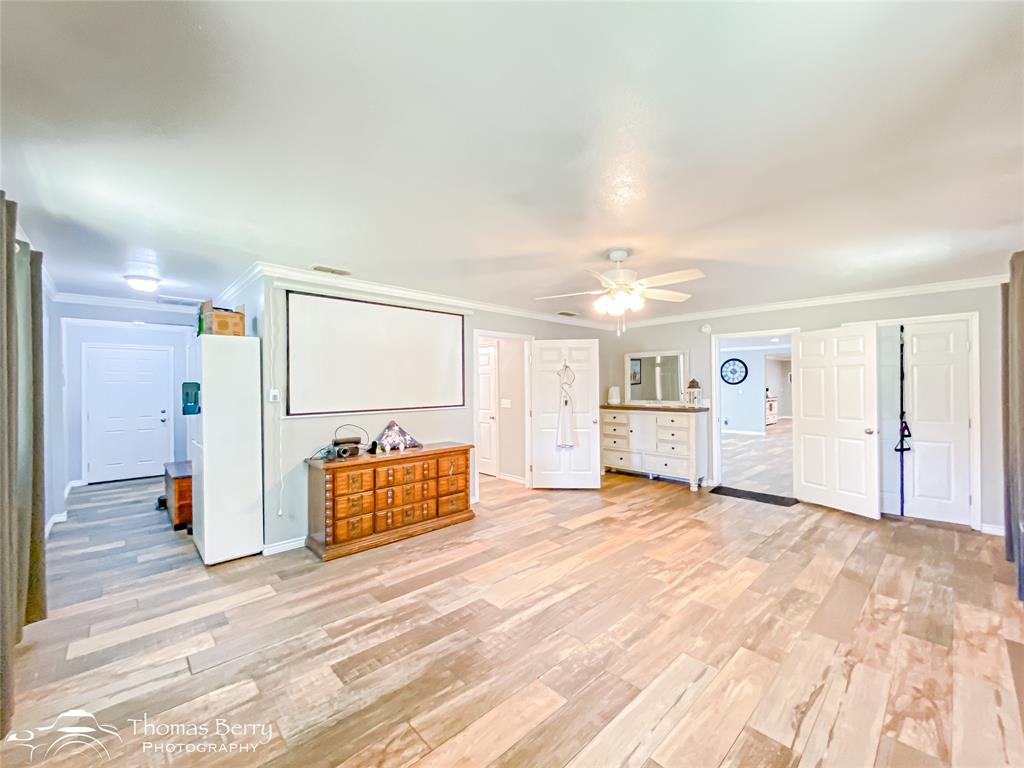 Clyde, Texas, 79510, United States, 3 Bedrooms Bedrooms, ,2 BathroomsBathrooms,Residential,For Sale,1898763