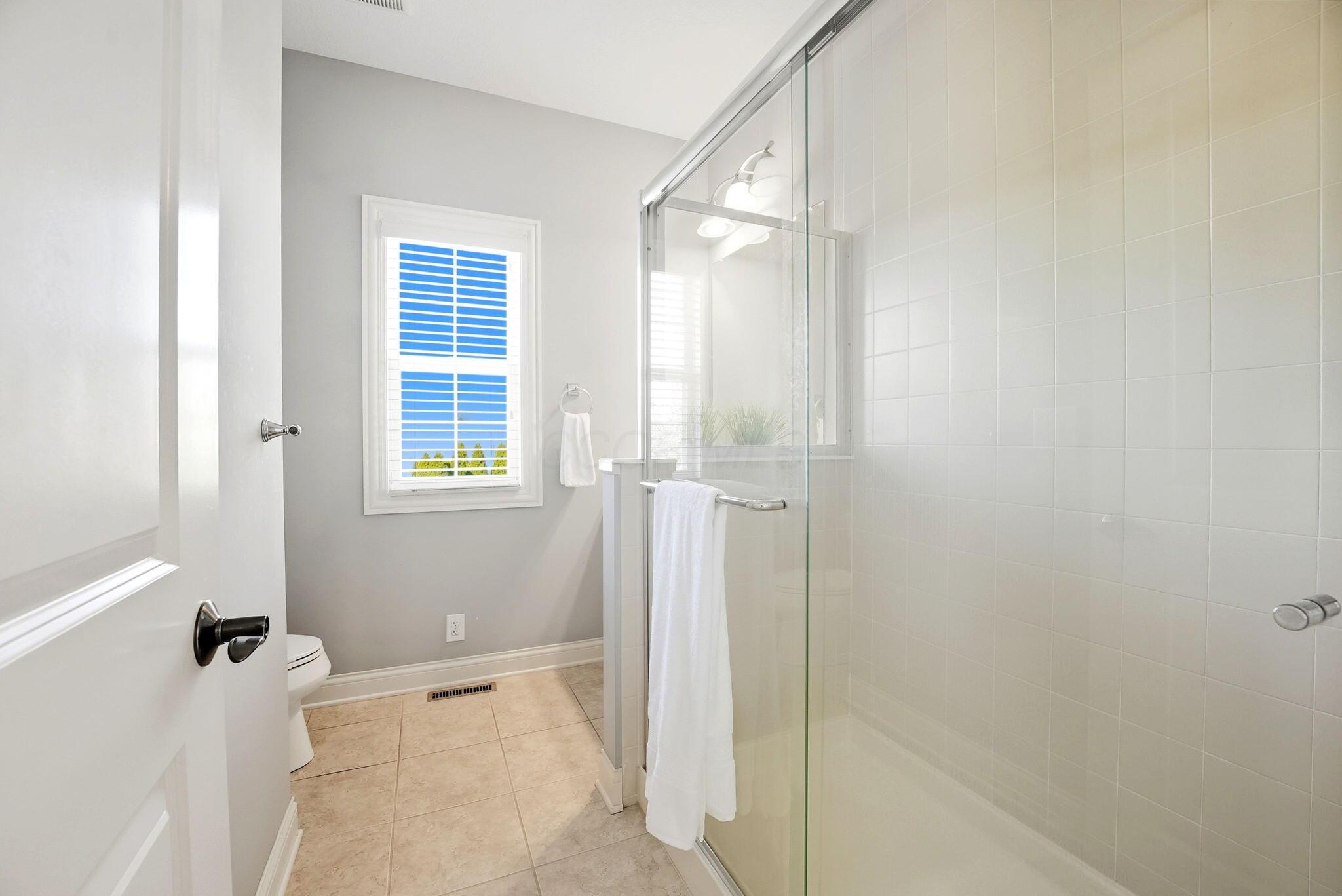 New Albany, Ohio, 43054, United States, 4 Bedrooms Bedrooms, ,5 BathroomsBathrooms,Residential,For Sale,1991111