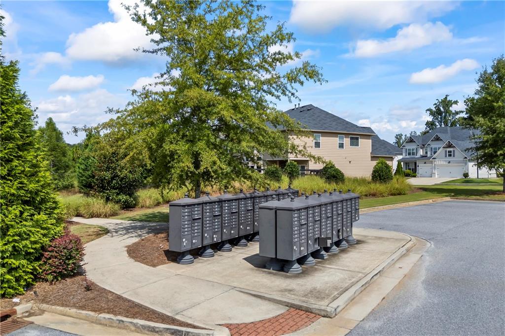 Cumming, Georgia, 30028, United States, 5 Bedrooms Bedrooms, ,4 BathroomsBathrooms,Residential,For Sale,1976985