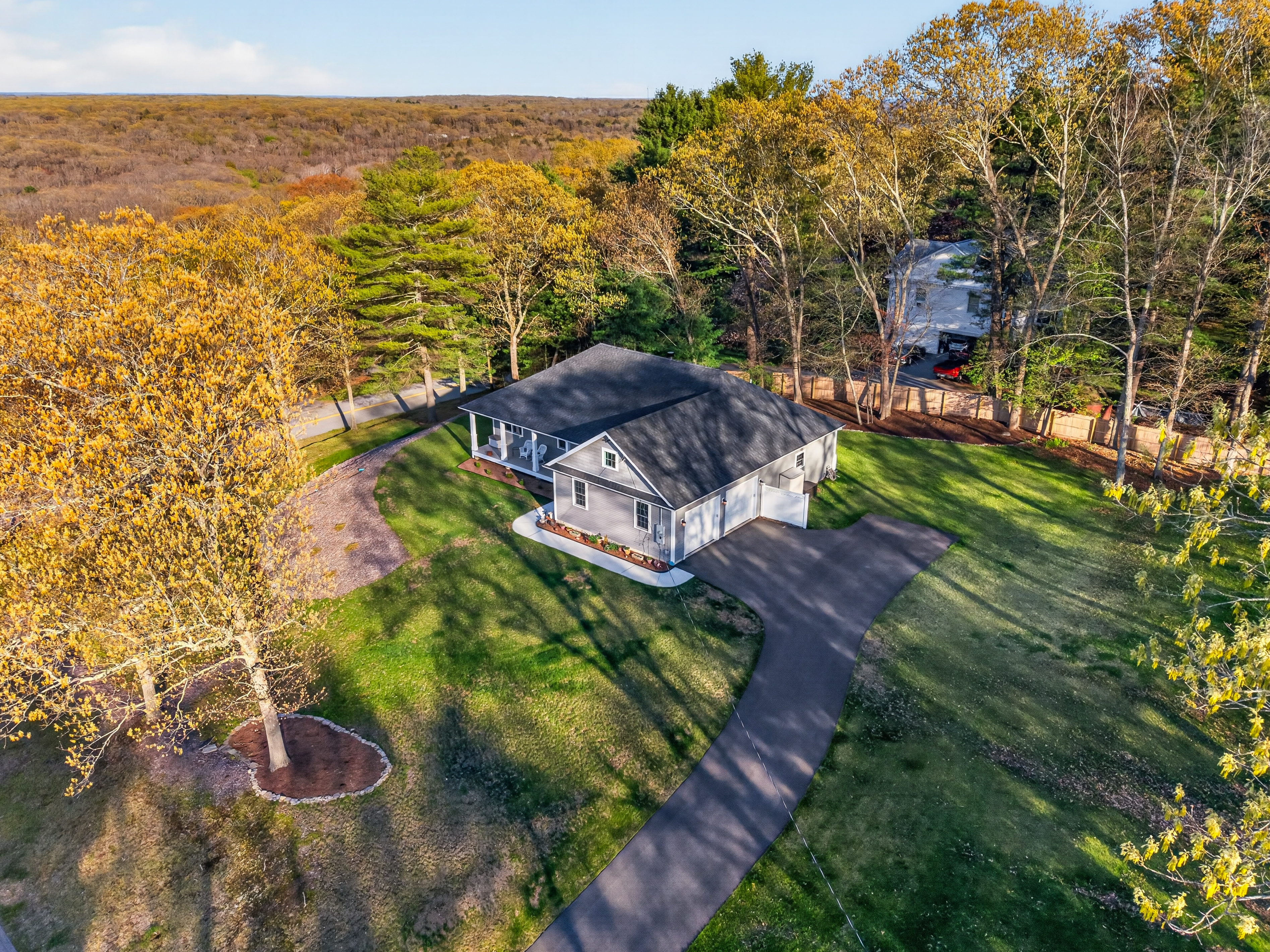  Cozy 3-Bedroom Home in Sprague, CT - 物件實景