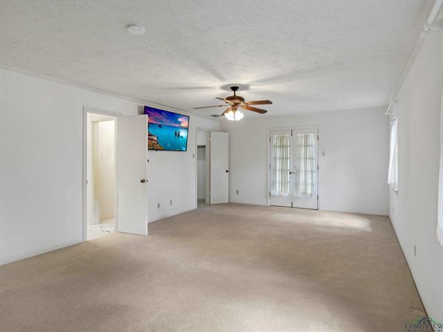 Henderson, Texas, 75652, United States, 3 Bedrooms Bedrooms, ,3 BathroomsBathrooms,Residential,For Sale,1820129