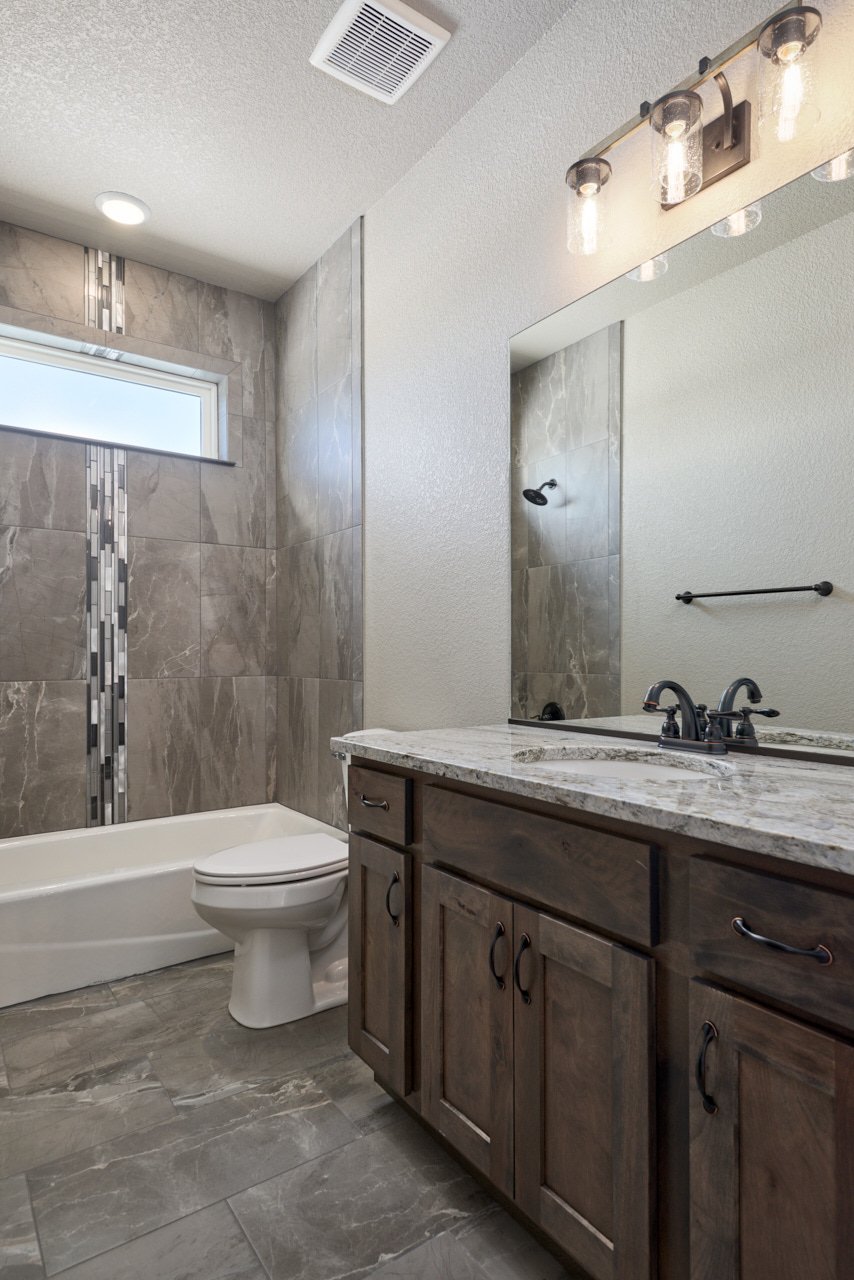 Cheyenne, Wyoming, 82009, United States, 3 Bedrooms Bedrooms, ,2 BathroomsBathrooms,Residential,For Sale,1982343