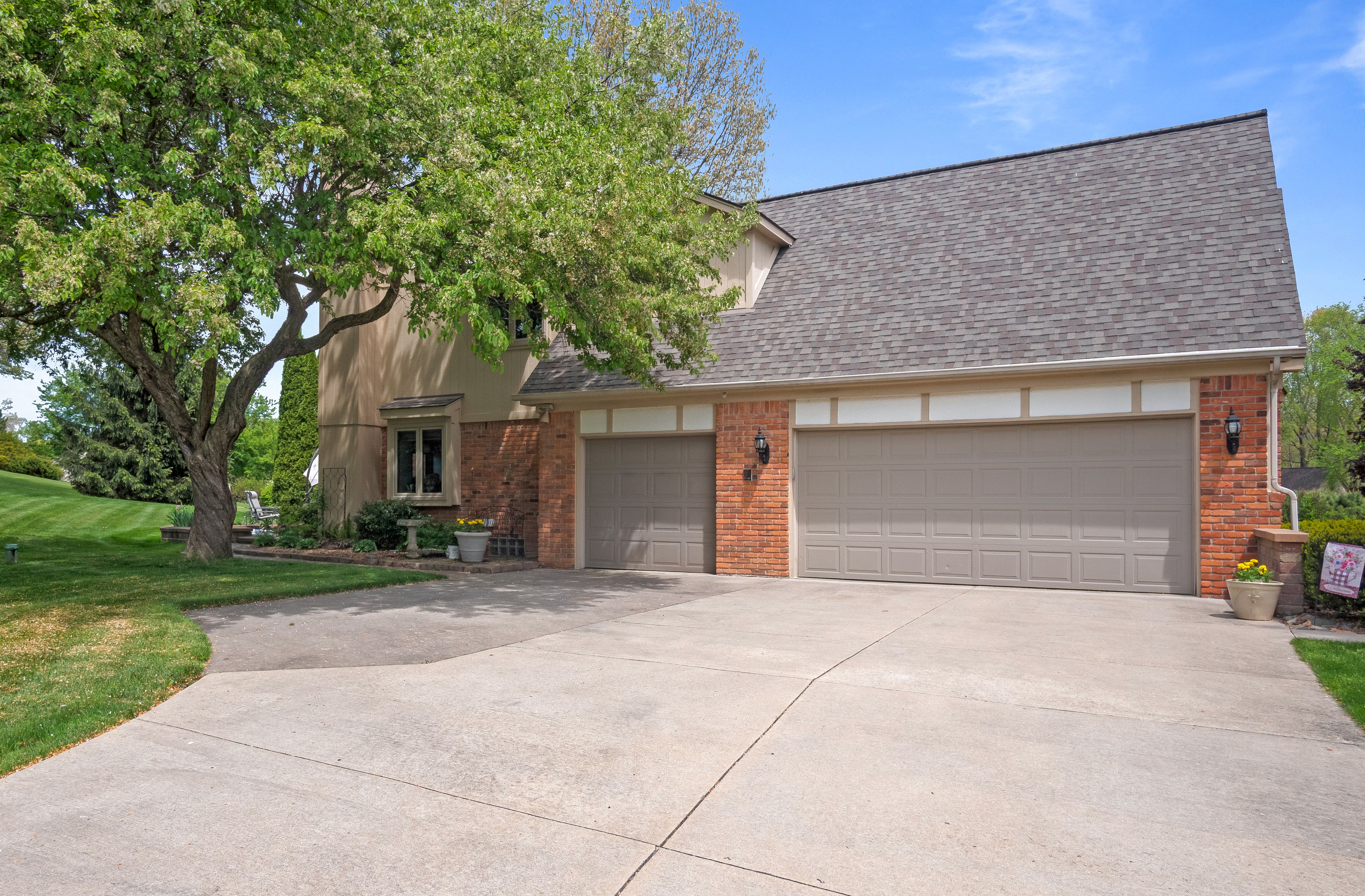 Washington, Michigan, 48094, United States, 3 Bedrooms Bedrooms, ,4 BathroomsBathrooms,Residential,For Sale,1805255