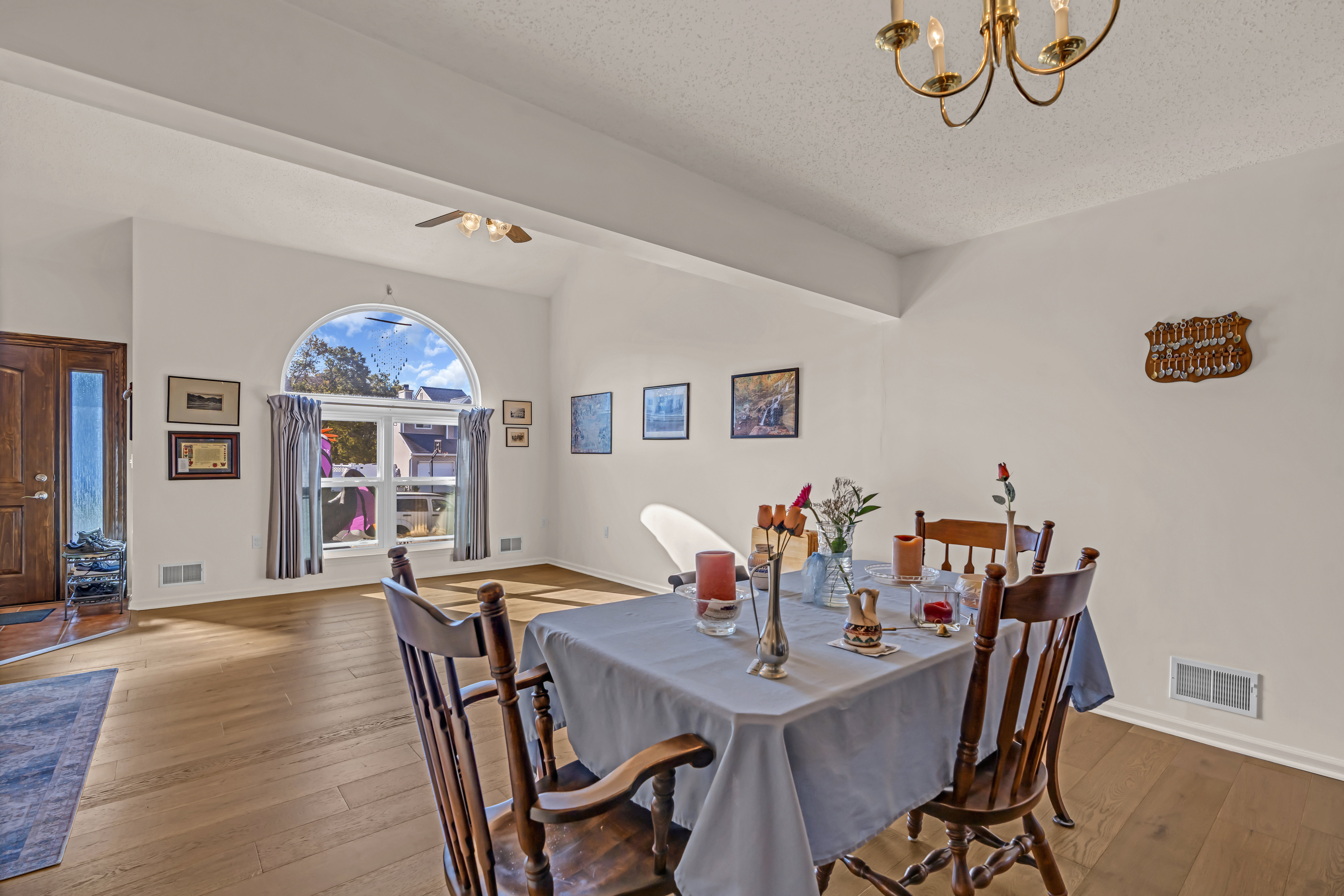 Howell, New Jersey, 07731, United States, 4 Bedrooms Bedrooms, ,3 BathroomsBathrooms,Residential,For Sale,1980506