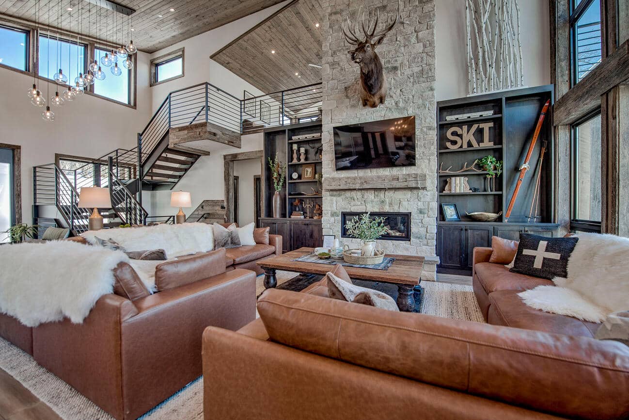 Sevierville, Tennessee, 378762, United States, 4 Bedrooms Bedrooms, ,7 BathroomsBathrooms,Residential,For Sale,1980543