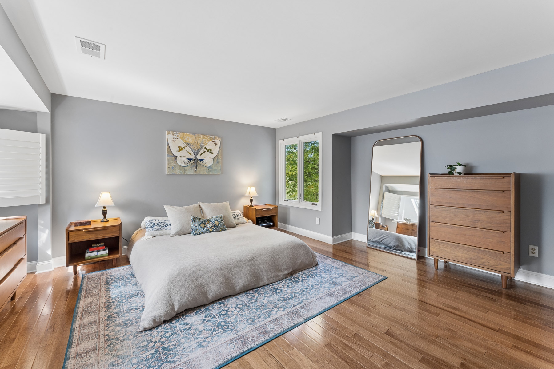  ?Lord Stirling Village? Beautifully Updated Three Bedroom Townhome - 物件實景
