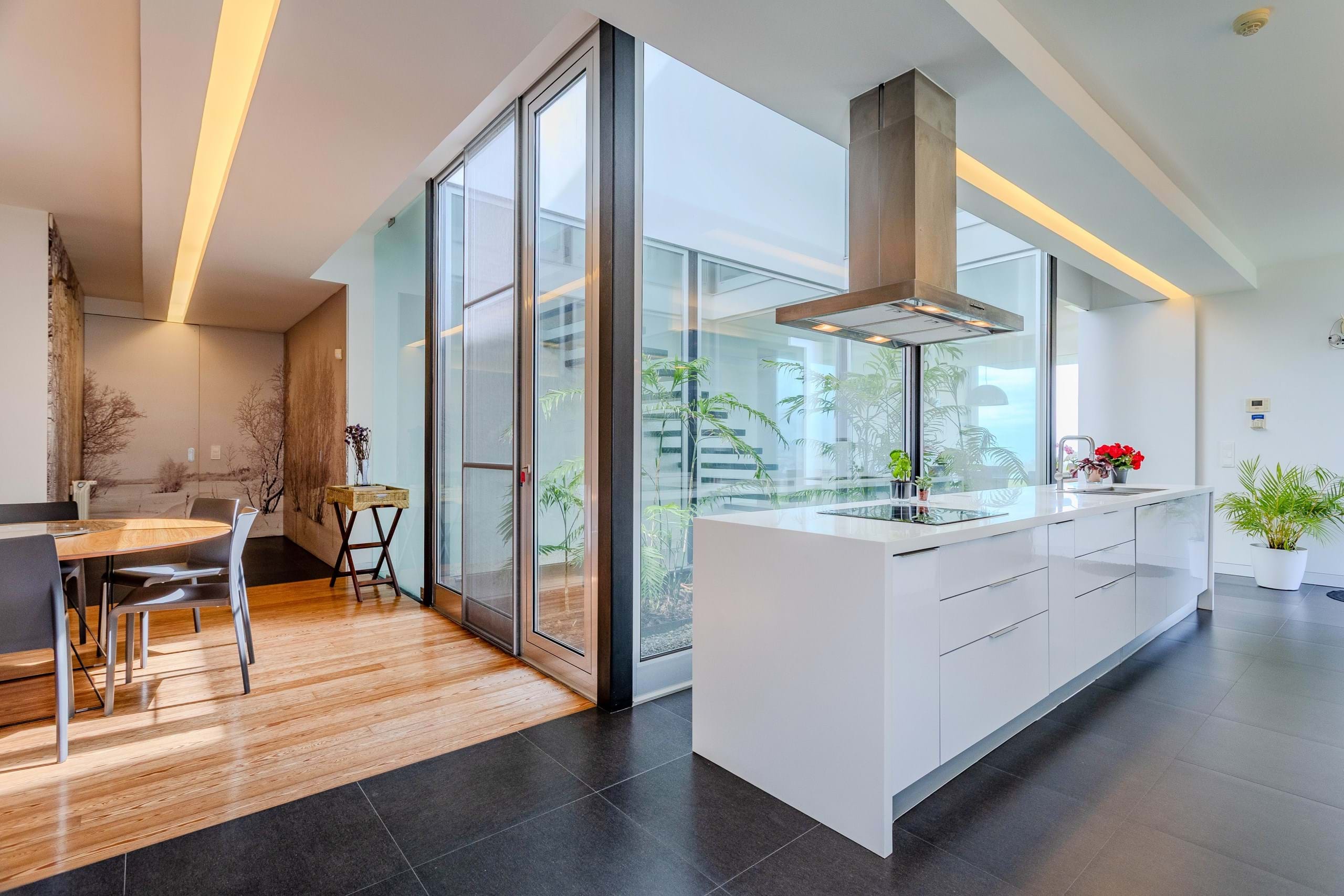Ponta Delgada, Ilha de São Miguel, 9560-501, PT, 3 Bedrooms Bedrooms, ,4 BathroomsBathrooms,Residential,For Sale,1826448