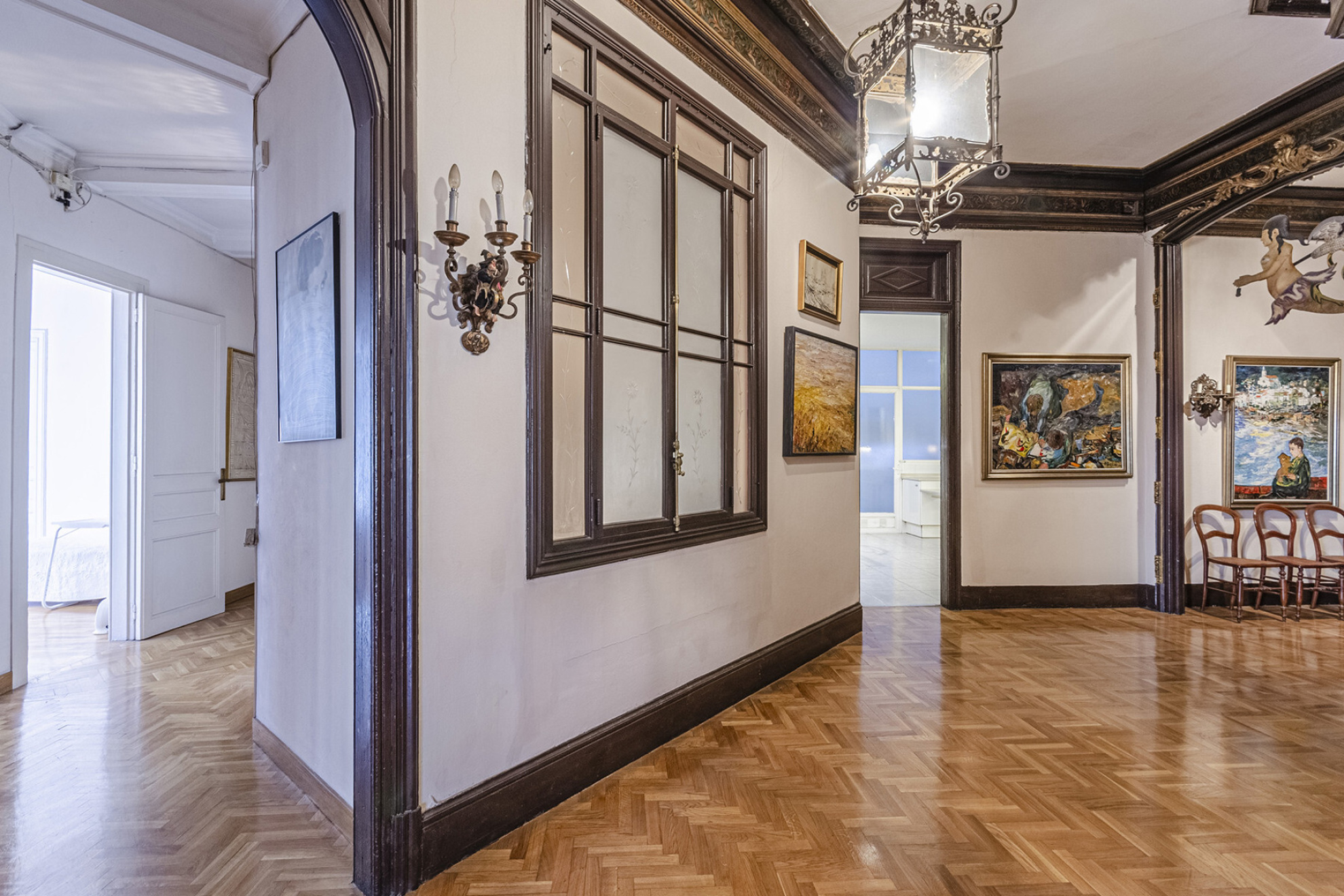  Stately main house with period details in Eixample Dret - 物件實景
