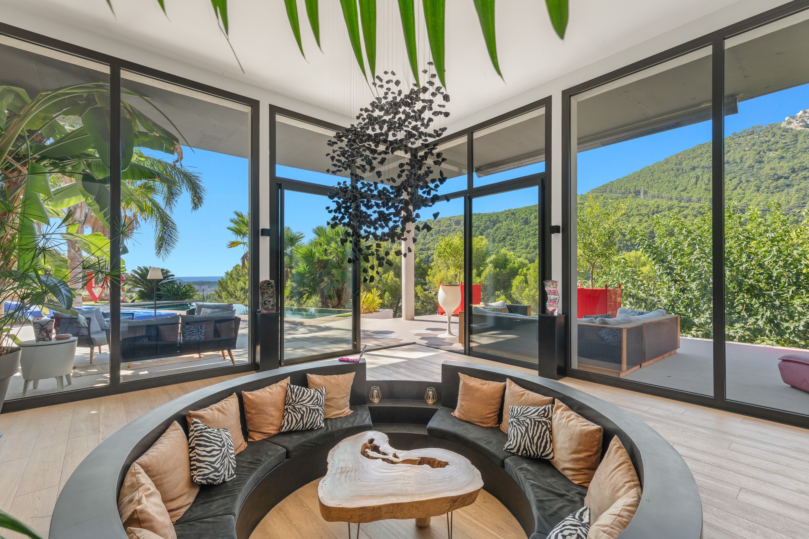  La Valette-du-Var – Contemporary Villa with Sea View - 物件實景