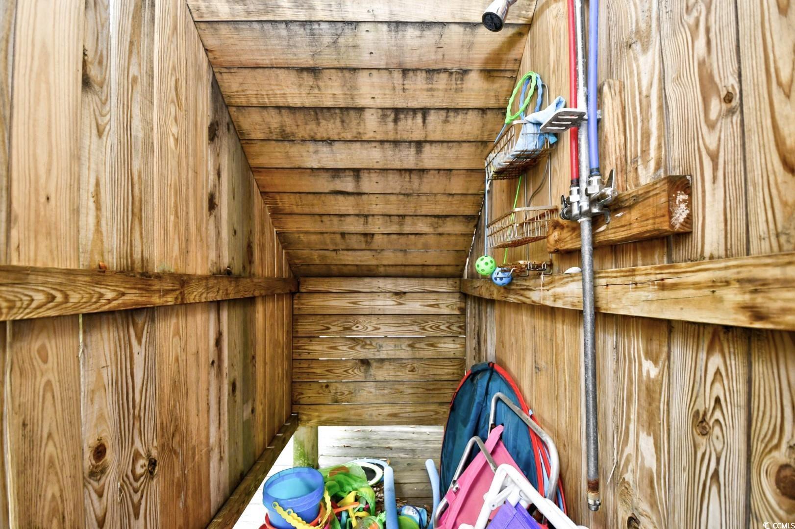 Myrtle Beach, South Carolina, 29575, United States, 7 Bedrooms Bedrooms, ,3 BathroomsBathrooms,Residential,For Sale,1976910