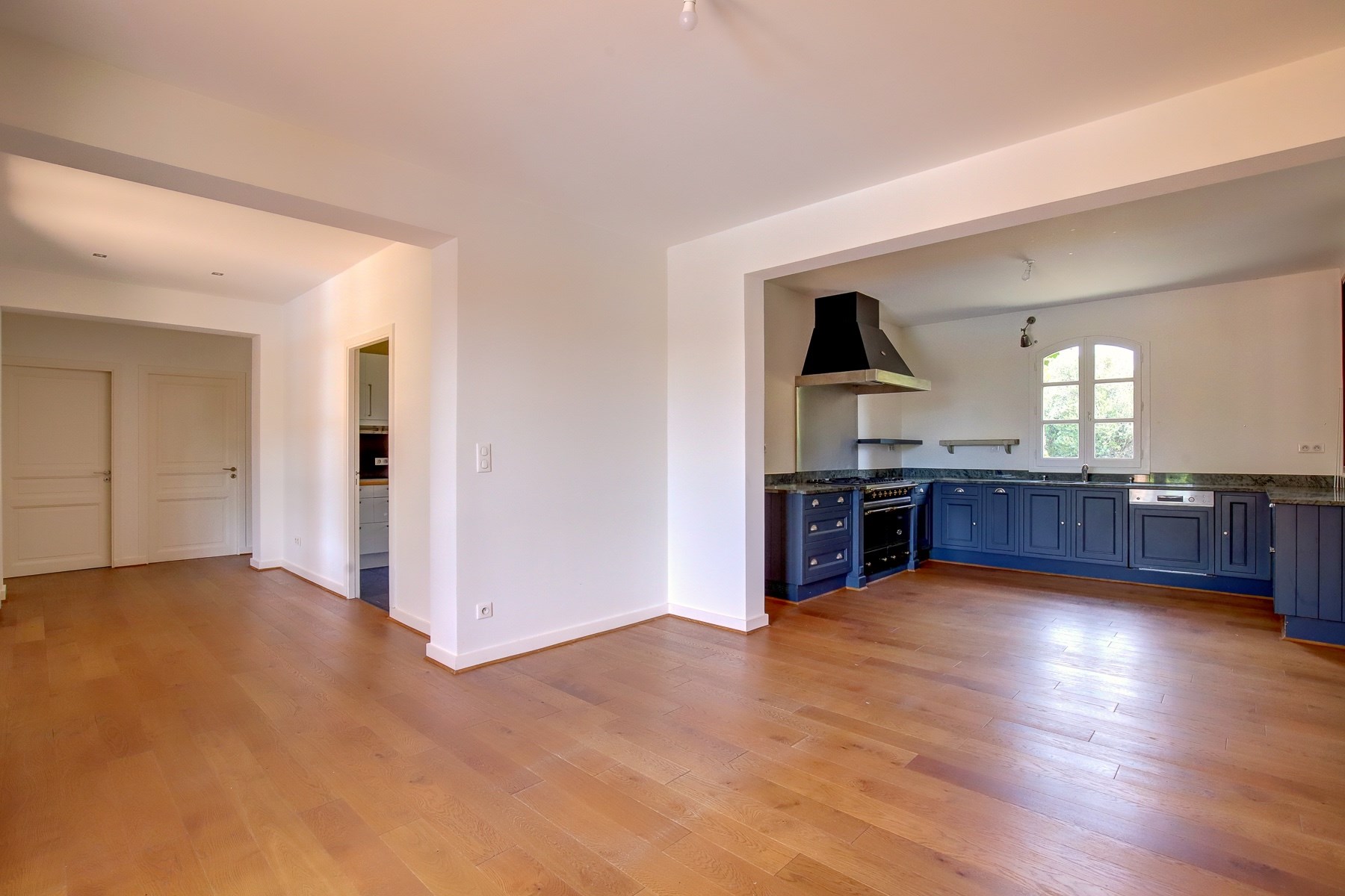  PROXIMITÉ TOULOUSE - MAISON 300m2 - PISCINE - GARAGE - 物件實景