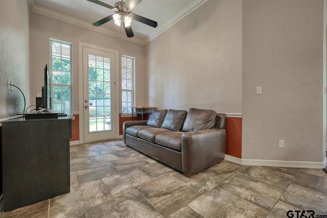 Lindale, Texas, 75771, United States, 4 Bedrooms Bedrooms, ,3 BathroomsBathrooms,Residential,For Sale,1983083