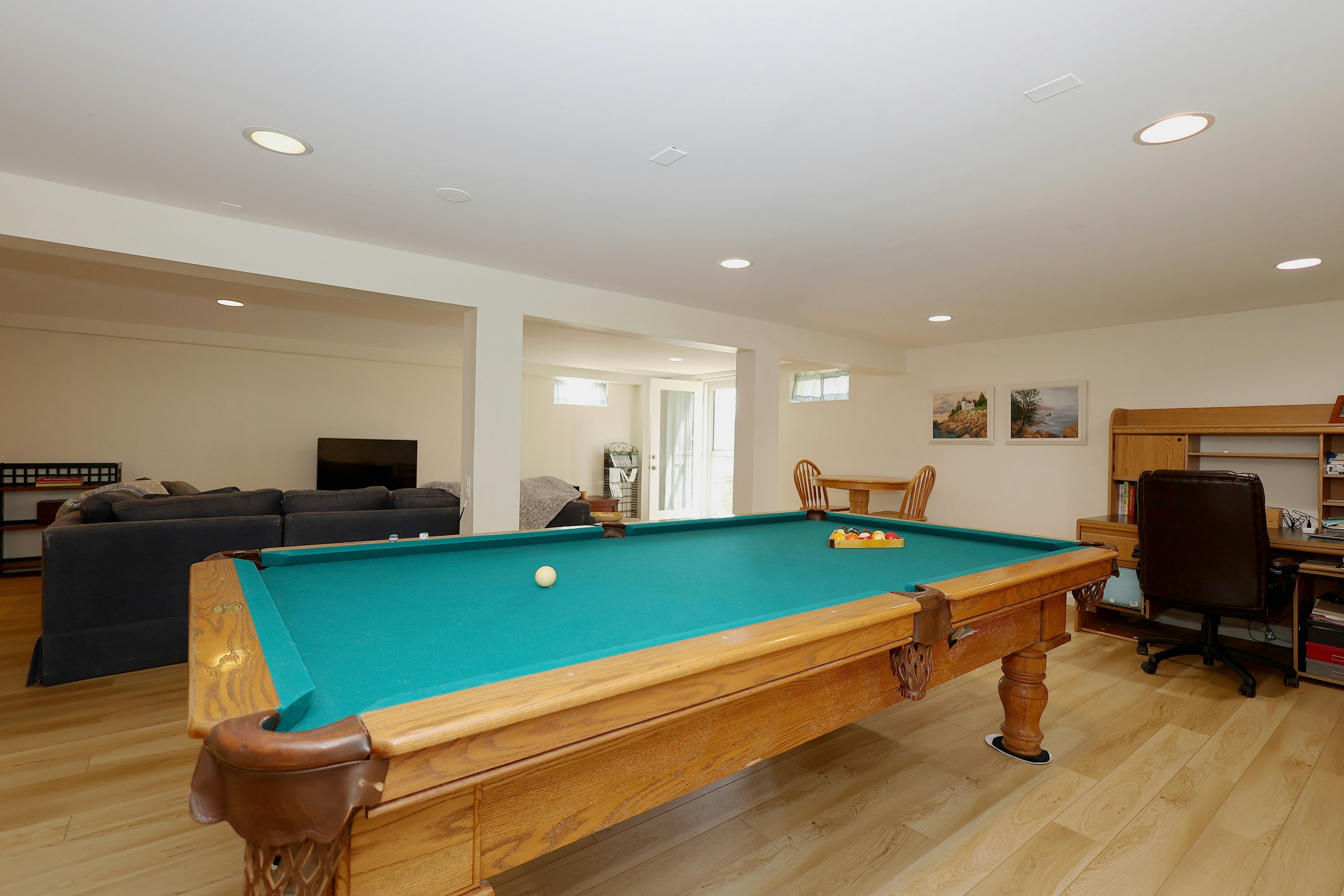  Classic New England Colonial - 物件實景