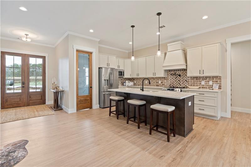 Carrollton, Georgia, 30116, United States, 5 Bedrooms Bedrooms, ,4 BathroomsBathrooms,Residential,For Sale,1998185