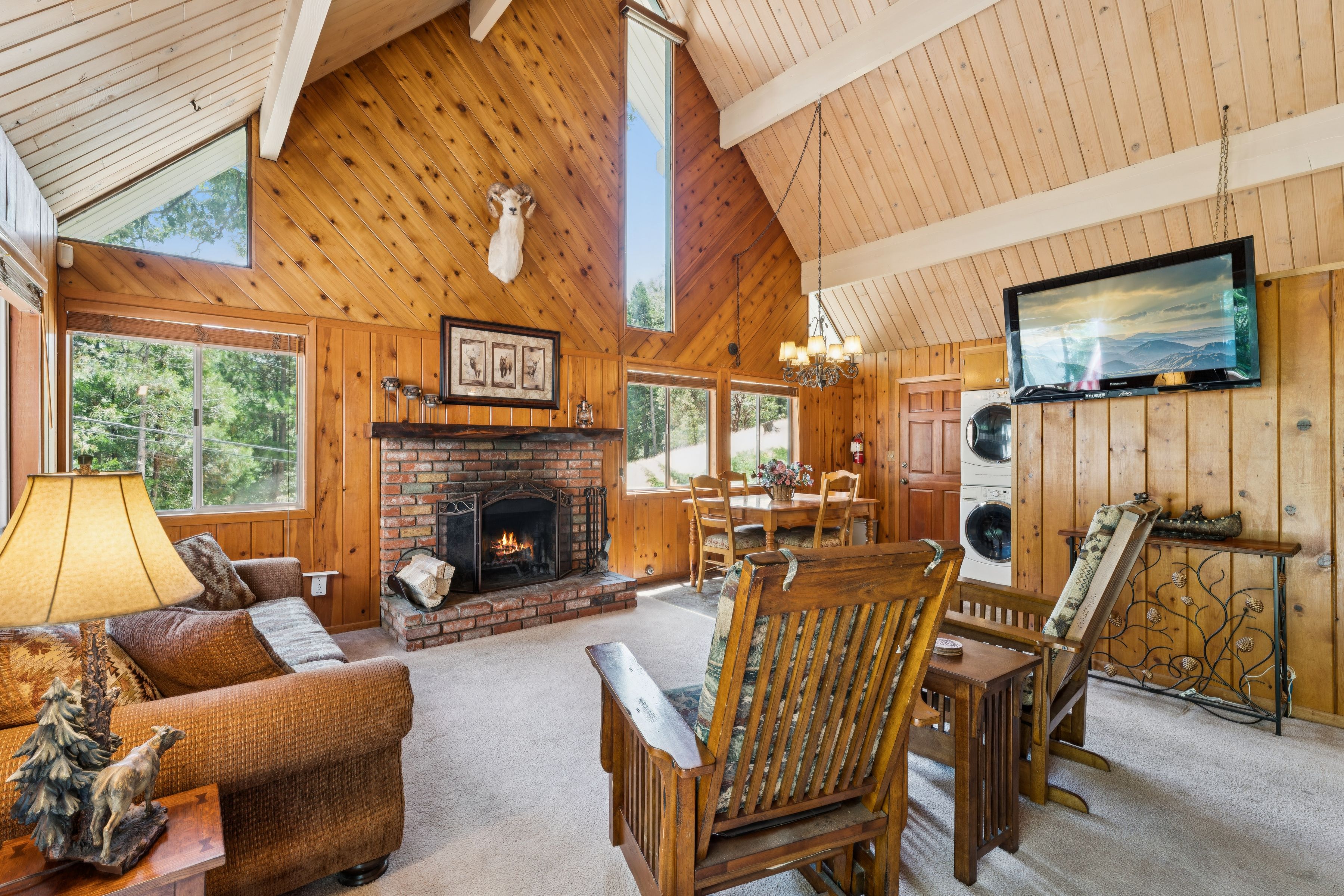  27376 Alpen Drive, Lake Arrowhead, CA 92352 - 物件實景
