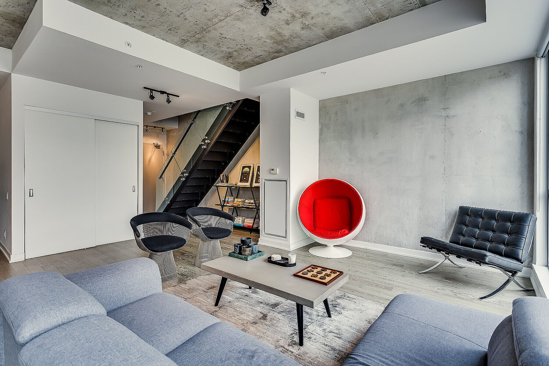  Sophisticated and Spacious - 物件實景
