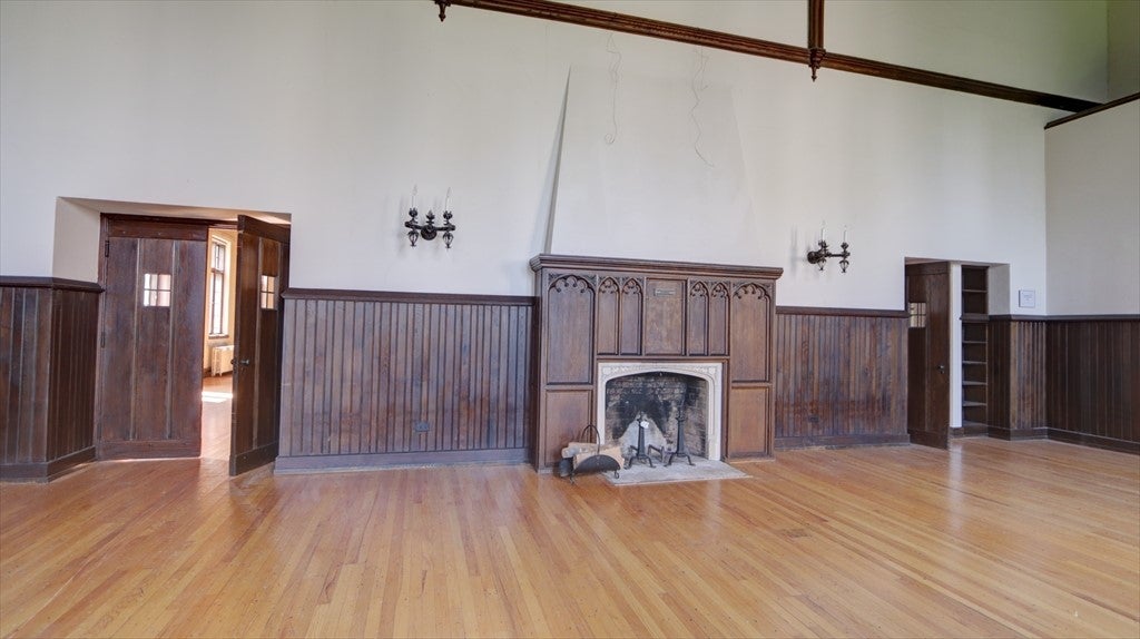 Geneva, New York, 14456, United States, 4 Bedrooms Bedrooms, ,3 BathroomsBathrooms,Residential,For Sale,1901149