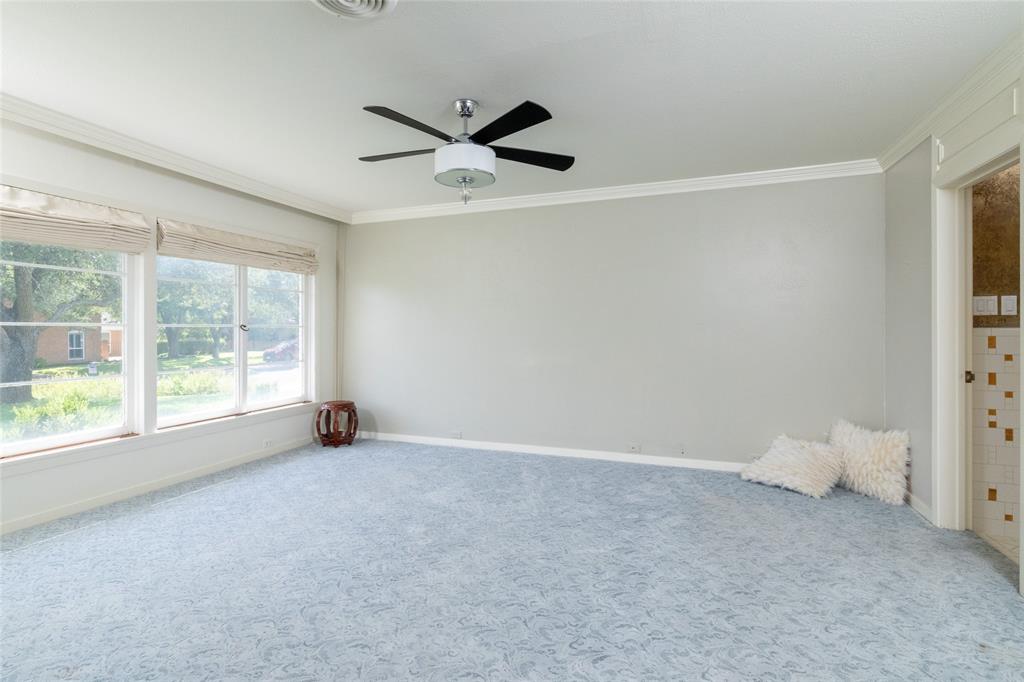 Weatherford, Texas, 76086, United States, 3 Bedrooms Bedrooms, ,4 BathroomsBathrooms,Residential,For Sale,1974864