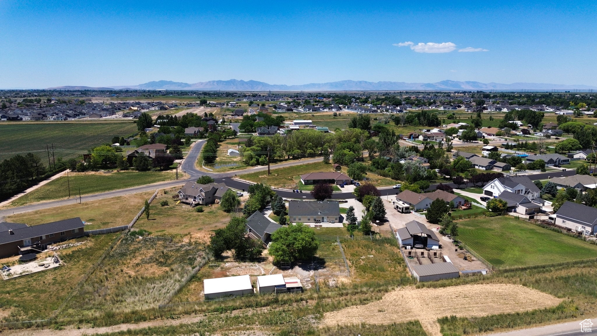 Farr West, Utah, 84404, United States, 4 Bedrooms Bedrooms, ,3 BathroomsBathrooms,Residential,For Sale,1891966