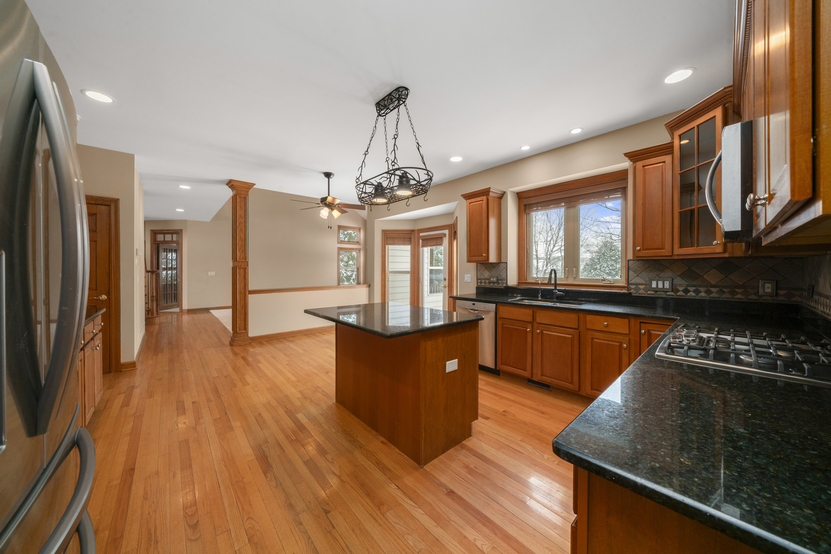 Sugar Grove, Illinois, 60554, United States, 4 Bedrooms Bedrooms, ,4 BathroomsBathrooms,Residential,For Sale,2003228