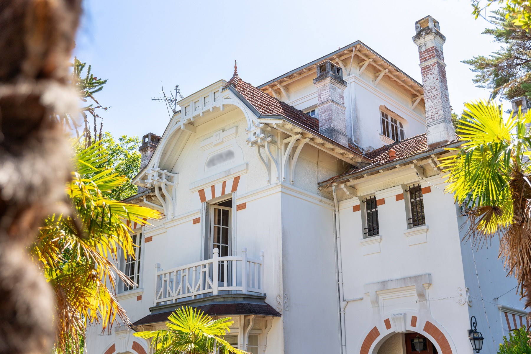  PARC PEREIRE – ELEGANT HISTORIC VILLA JUST 500 METRES FROM THE BEACH - 物件實景