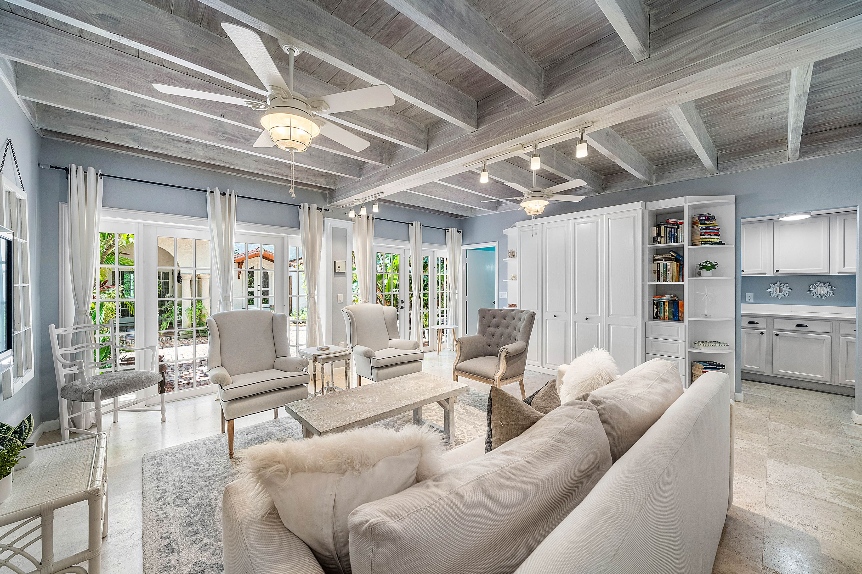  255 Cordova Road - 物件實景