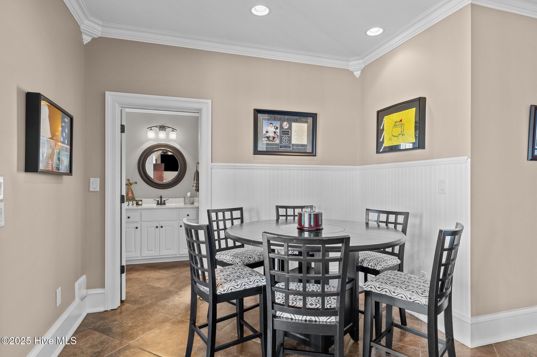 Newport, North Carolina, 28570, United States, 5 Bedrooms Bedrooms, ,7 BathroomsBathrooms,Residential,For Sale,1856837