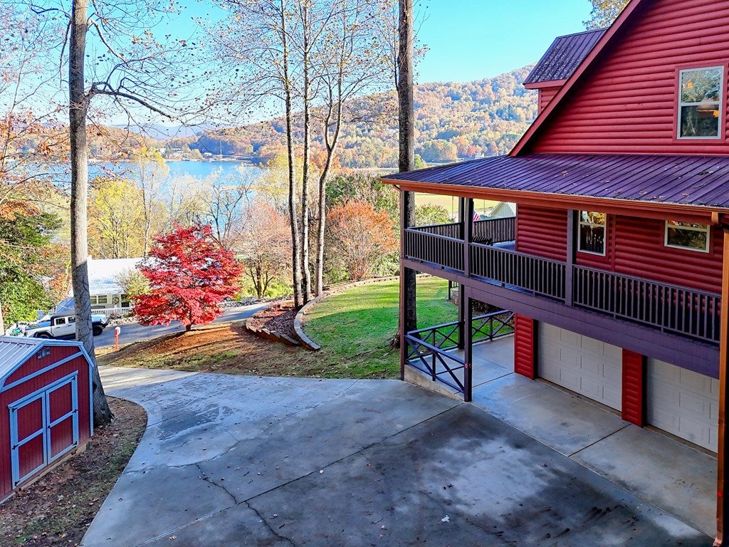 Young Harris, Georgia, 30582, United States, 4 Bedrooms Bedrooms, ,5 BathroomsBathrooms,Residential,For Sale,1987920