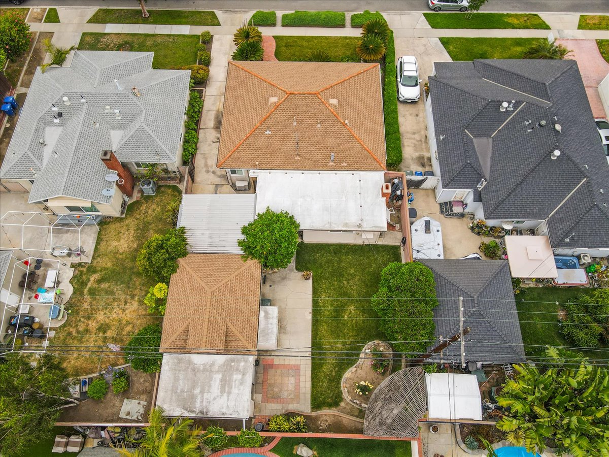 Lakewood, California, 90713, United States, 3 Bedrooms Bedrooms, ,1 BathroomBathrooms,Residential,For Sale,1927996
