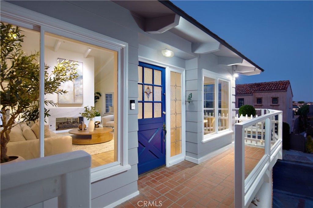 Corona del Mar, California, 92625, United States, 3 Bedrooms Bedrooms, ,Residential,For Sale,1932614