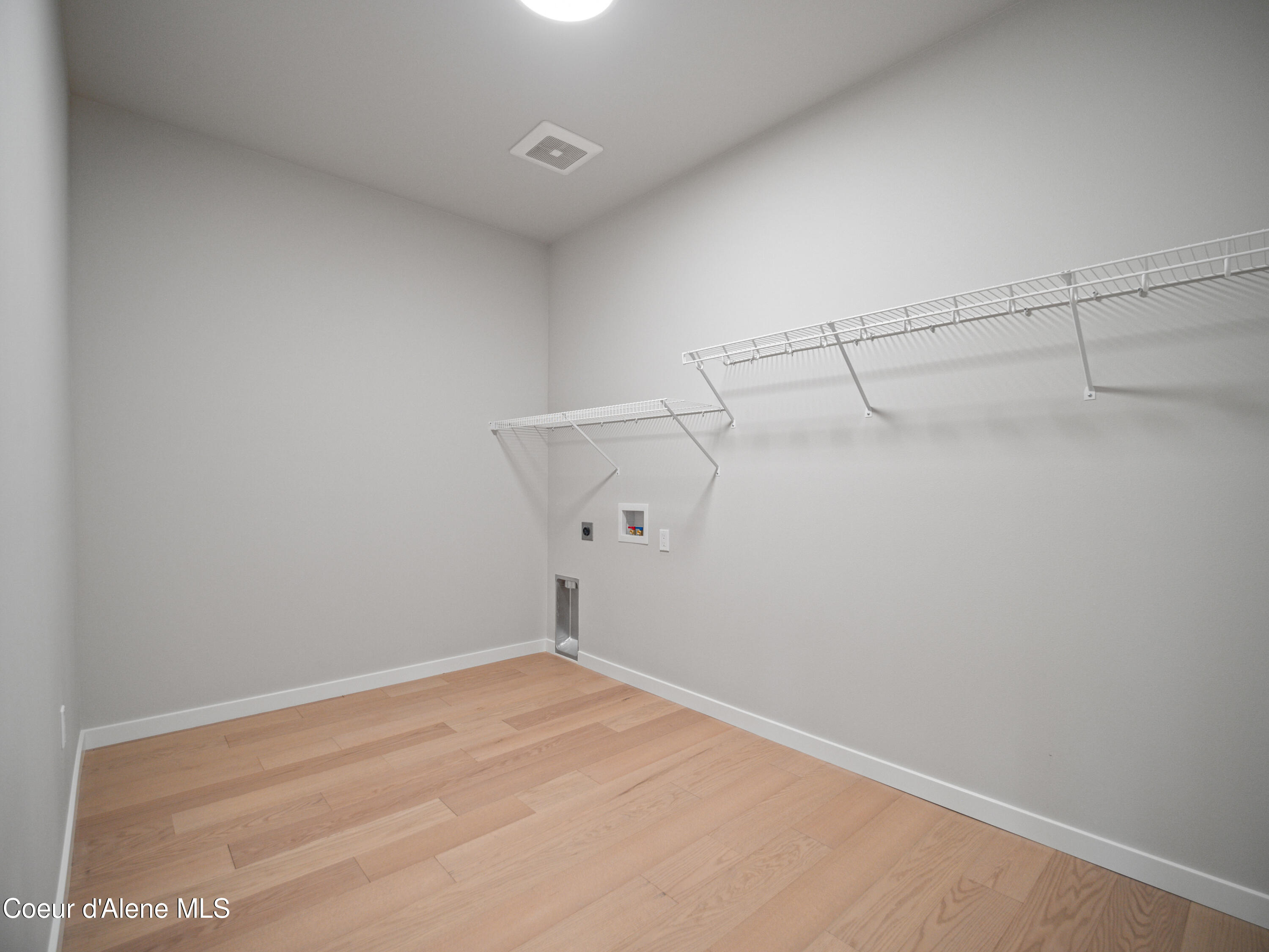 Post Falls, Idaho, 83854, United States, 4 Bedrooms Bedrooms, ,3 BathroomsBathrooms,Residential,For Sale,1911727