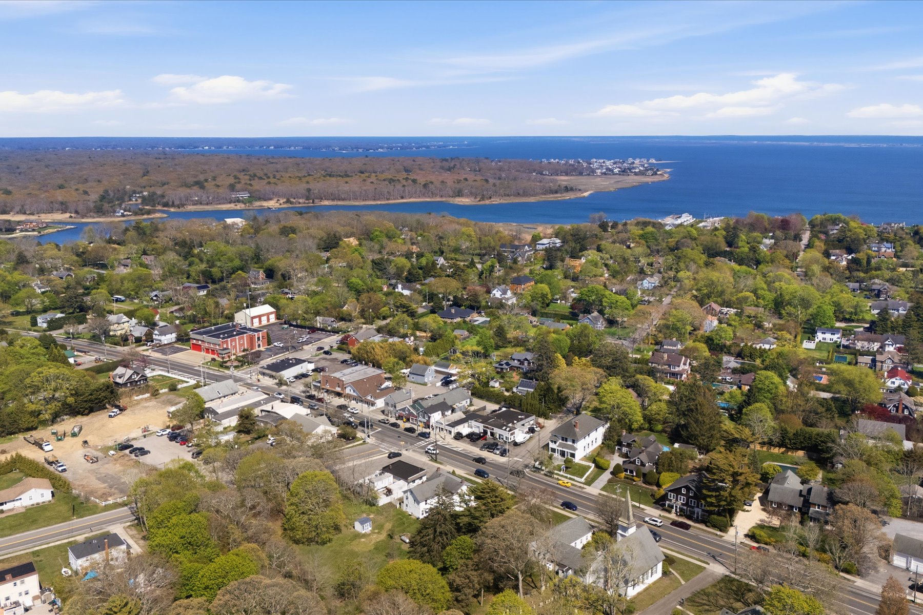  517 Montauk Highway, East Quogue, NY 11942 - 物件實景