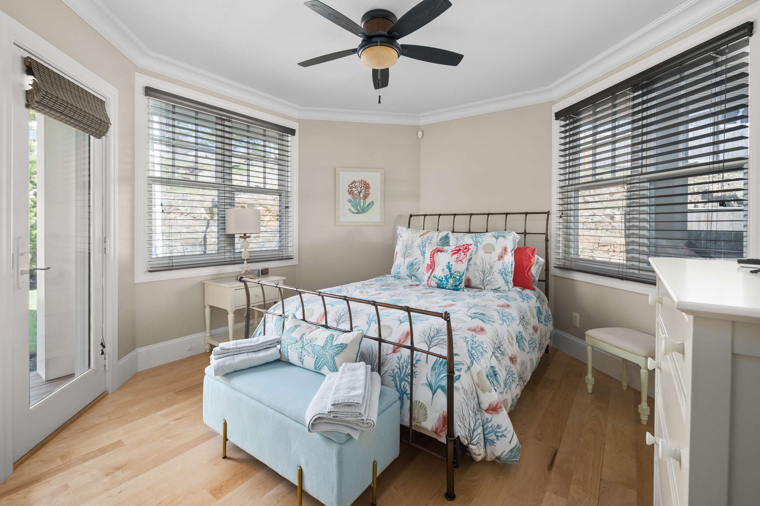  Elegant Estate Overlooking the Atlantic in Cape Neddick - 物件實景